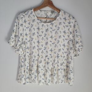 Paper Crane Tiered White Floral Top Size Large Ruffled Short Sleeve